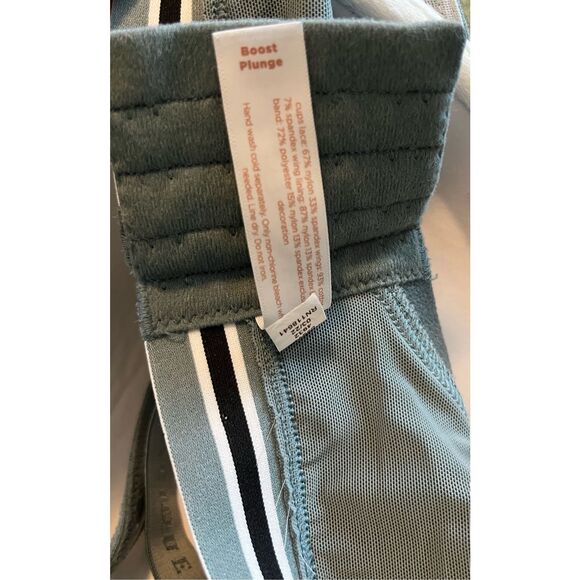 Cacique Light Teal Lace Boost Plunge Adjustable Straps Bra Size‎ 44DD 44E - Picture 4 of 4